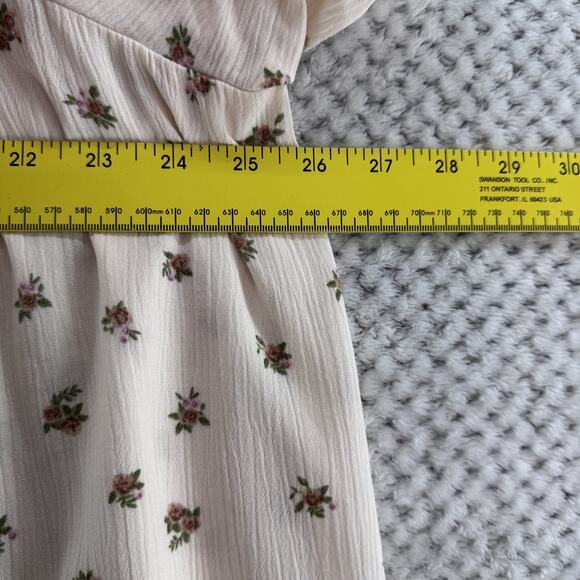 Torrid Top Womens 4 4X/26 Cream Floral Square Smocked Neck Milkmaid Peasant - Picture 10 of 12